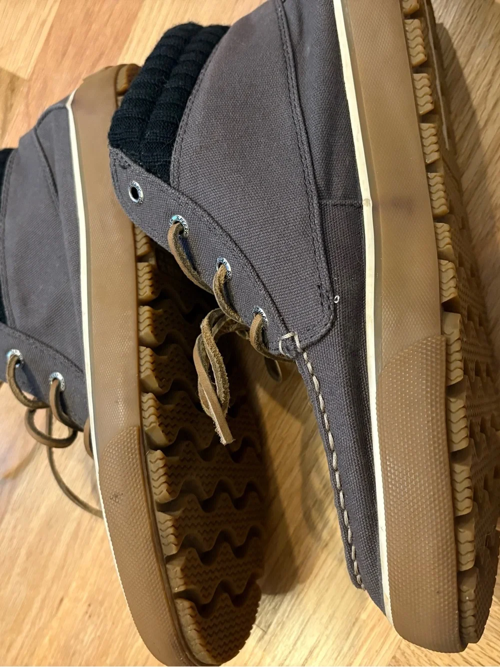 Sperry Men’s Gray Canvas Chukka Shoes with Tan Laces